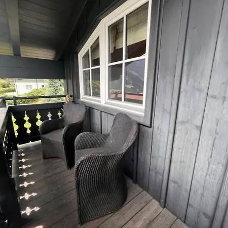 Inventum - Luxury With Stunning Views & Sunlit Balcony All Year-round