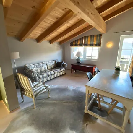 Inventum - Luxury With Stunning Views & Sunlit Balcony All Year-round Apartment